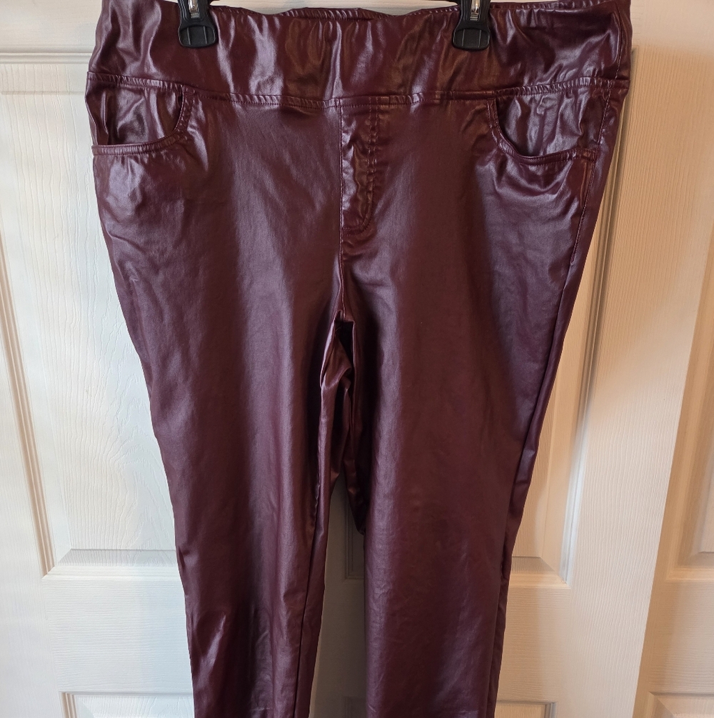 Jingle Belles Kim Gravel Regular Faux Leather PortWine NWT! Party Ready!!